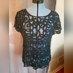 Gilly Hicks Sydney Black detail shirt size M/L